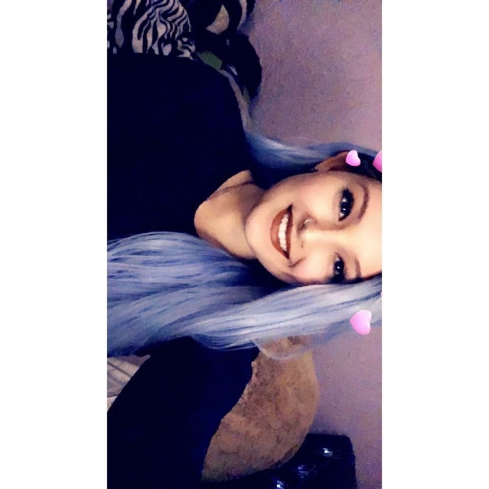 Meet your Posher, Brooke